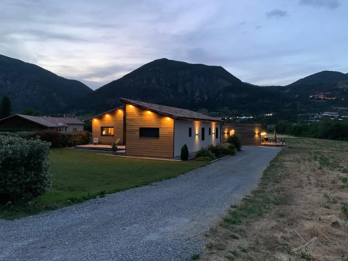 Casa de Férias Charmant Logement Entre Lac Et Montagne Rochebrune