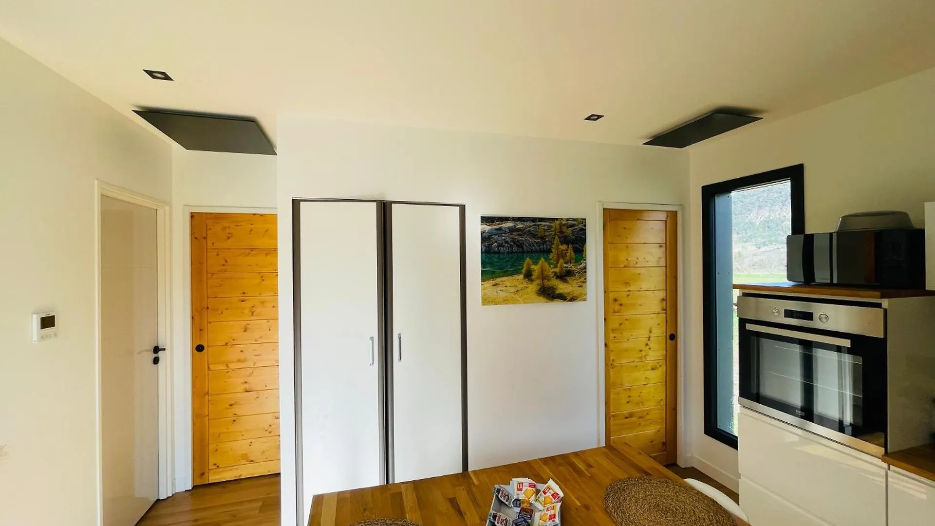 Holiday home Charmant Logement Entre Lac Et Montagne Rochebrune